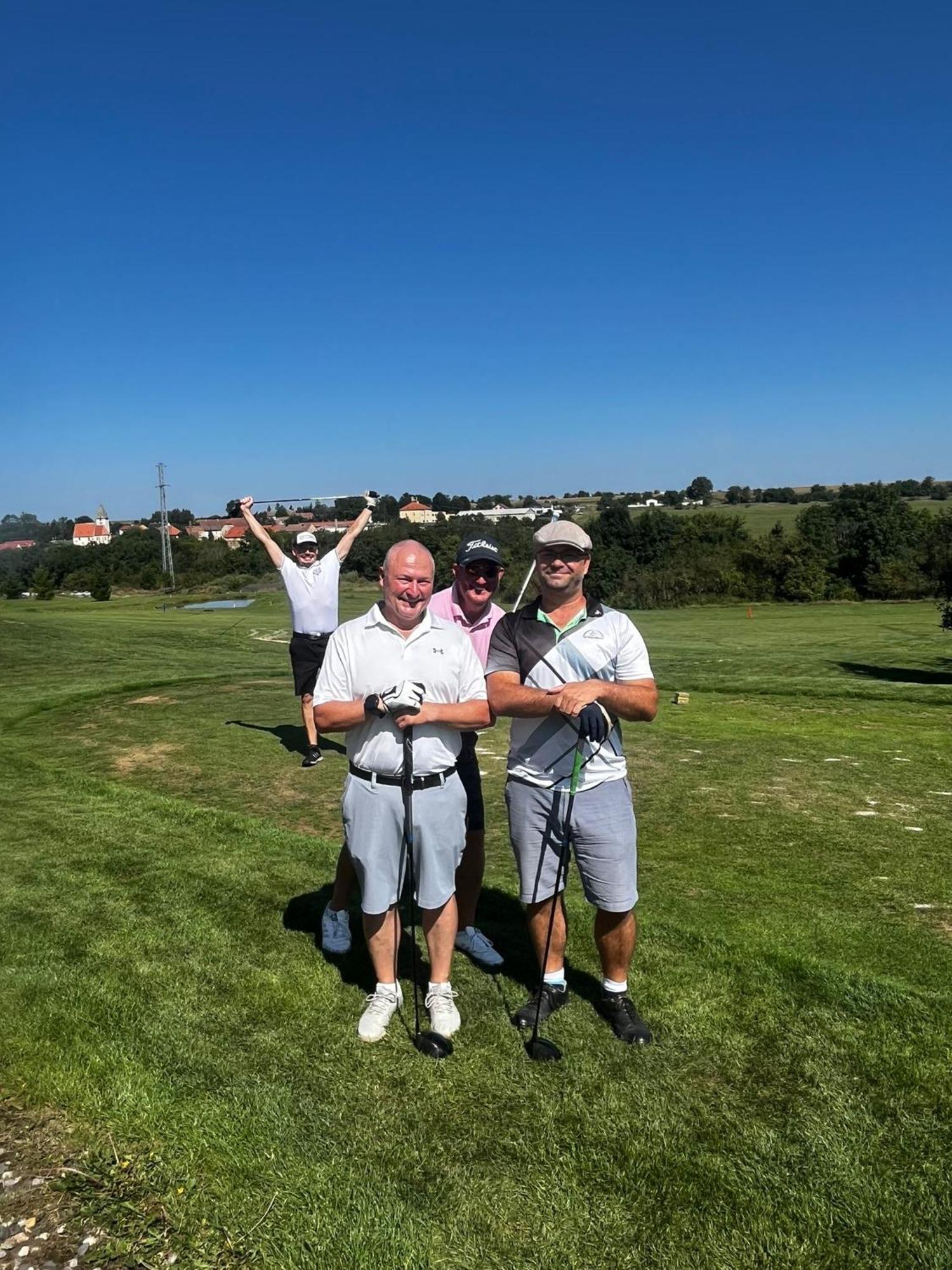 Hotel Golf Bitozeves エクステリア 写真